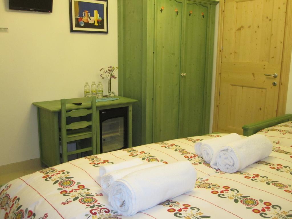 R&B La Gerla Blu Bed and Breakfast Tolmezzo Exteriör bild